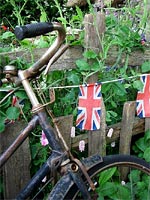 bicycle-bunting