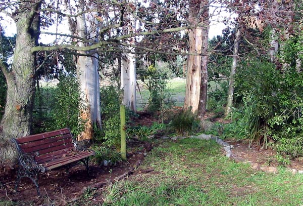  This photograph was taken in June 2004. 