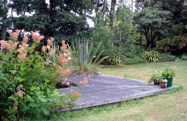  The perfect spot for a morning cup of coffee. 