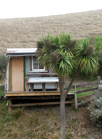  A rustic retreat for a weary hiker. 