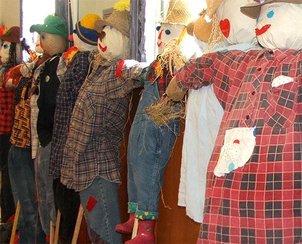  The Moosey scarecrow is asbent from this line-up. 