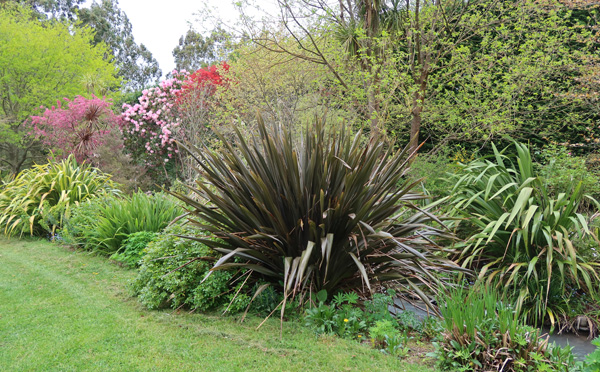 Looking towards Middle Garden. Looking towards Middle Garden.