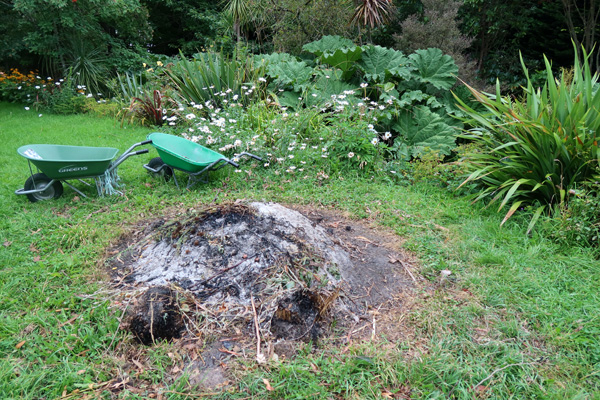  Portaging with green plastic wheelbarrows... Hmm... 