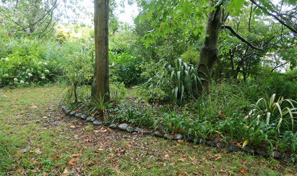  Renge Renga line the edge. 