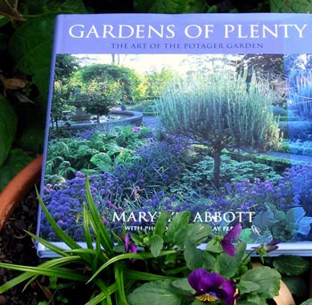 Gardening Books on Gardens Of Plenty   The Art Of The Potager