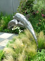 metal-garden-sculpture