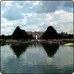 An introduction to Hampton Court Flower Show 