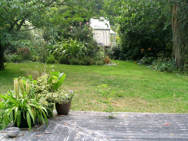  The Jelly Bean Garden is to the right. 