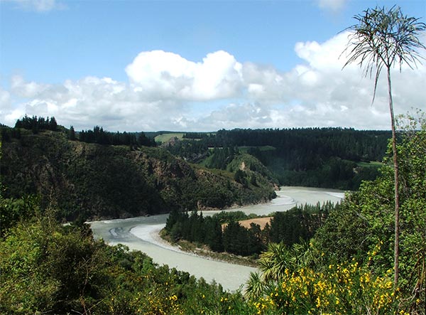  Big river - beautiful views. 