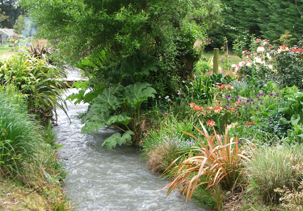  Willow Bridge is now in place. 