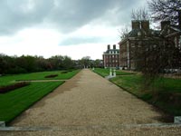 royal-hospital-chelsea-dark-clouds